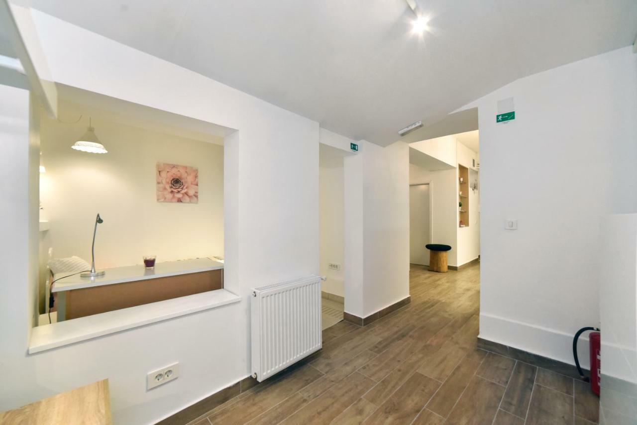 Ban Jelacic Apartment ザグレブ エクステリア 写真